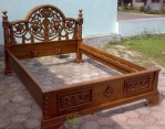 Tempat Tidur Jati Tiara