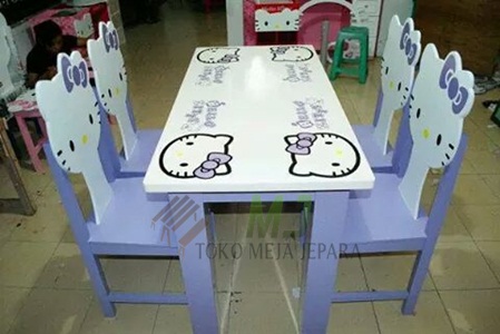 Meja Makan Hello Kitty Warna Ungu MJ-MM85